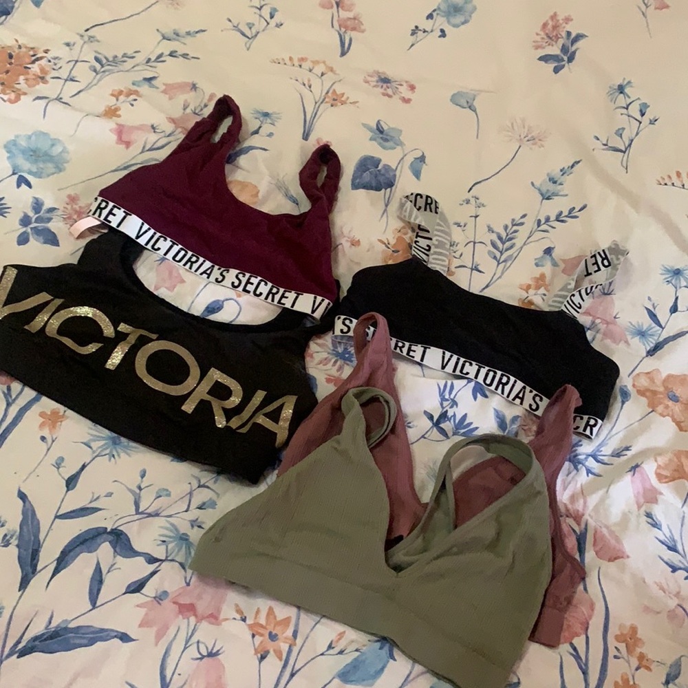 Bundle of VS sports bras (5)